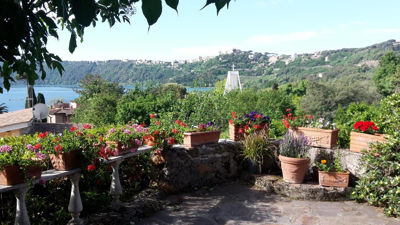 Bed&Breakfast "Fiorella" Sul Lago Кастель-Гандольфо Екстер'єр фото